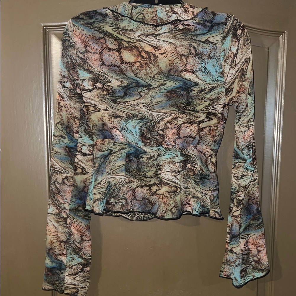 Multicolor Ruffle V-Neck Women's Top - Picture 3 of 6